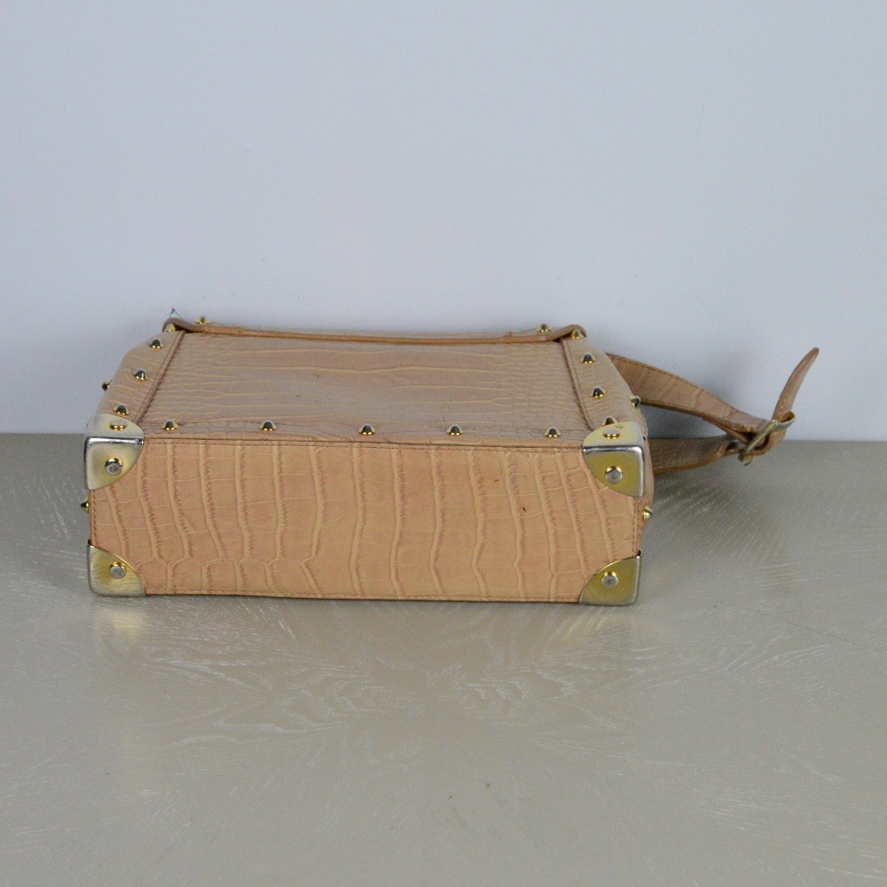 Bow Lock Handbag - Picture 4 of 6
